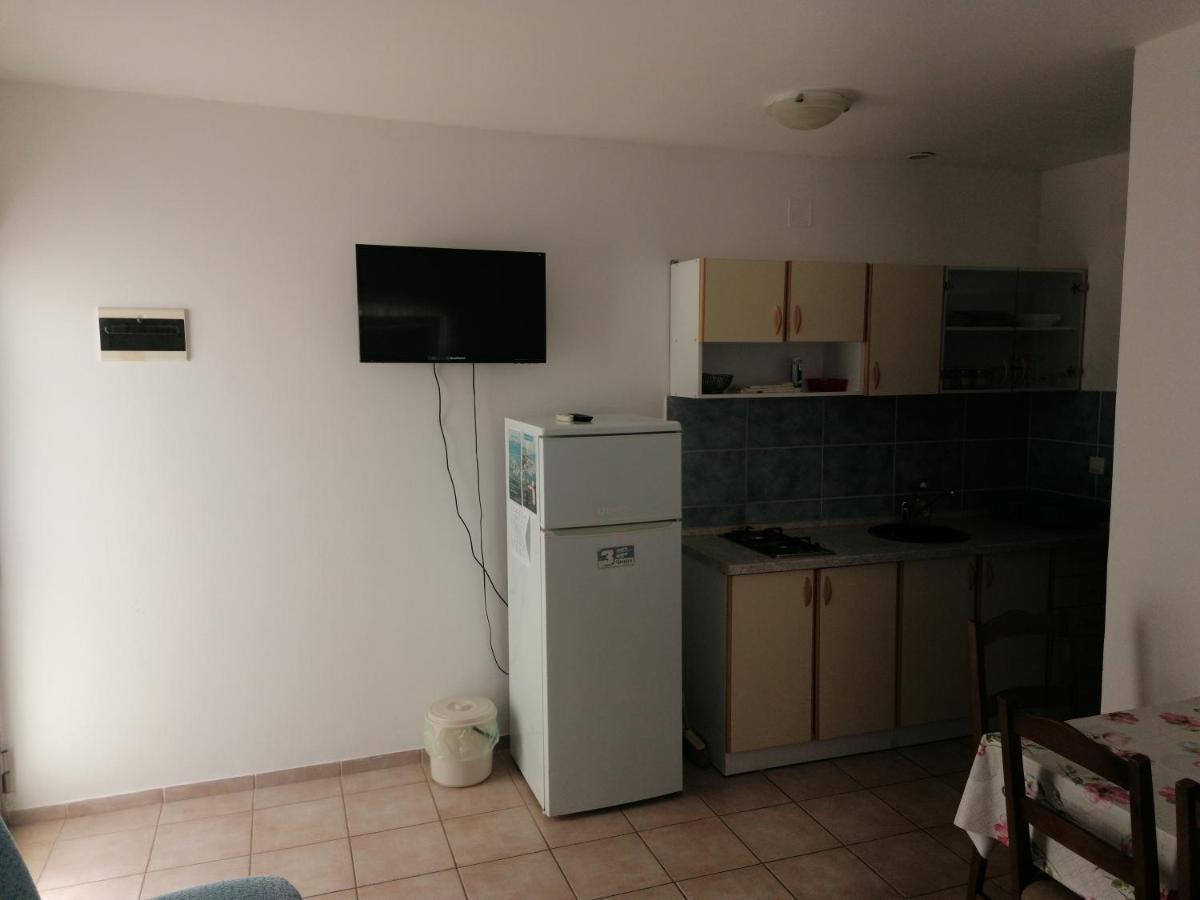 Apartments Mali Mate Tribalj المظهر الخارجي الصورة