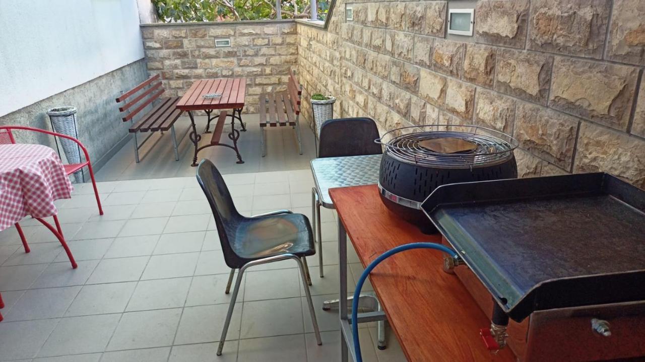 Apartments Mali Mate Tribalj المظهر الخارجي الصورة