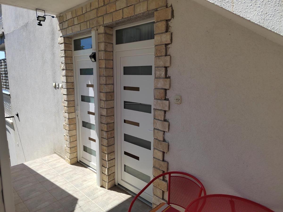 Apartments Mali Mate Tribalj المظهر الخارجي الصورة